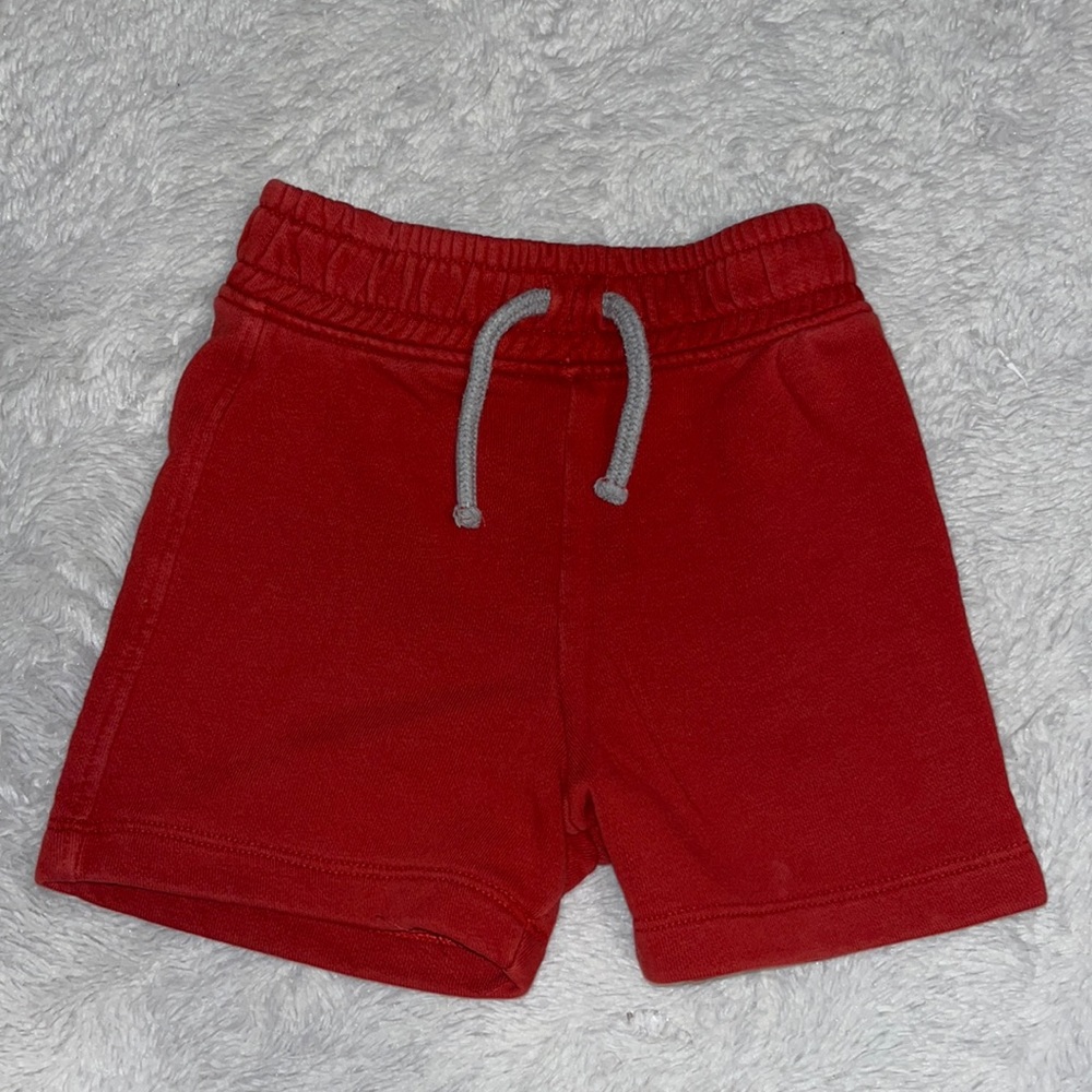 TU red sweat shorts 1-1.5 years
